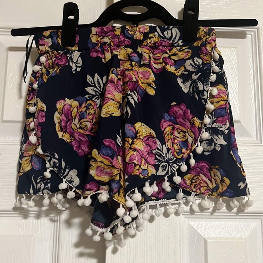 Rumor Boutique Floral Print Pom Pom Embellished Shorts - Picture 2 of 5